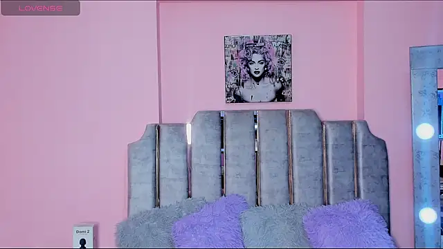 karol noa online show from 02.20.25