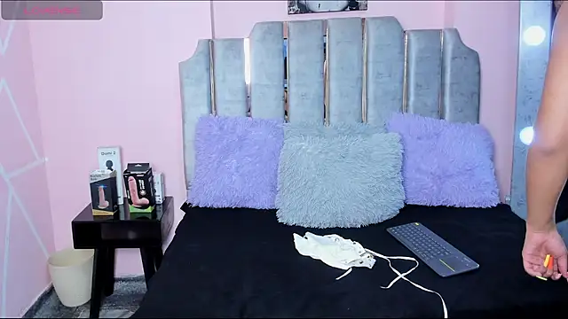 karol noa online show from 02.25.25