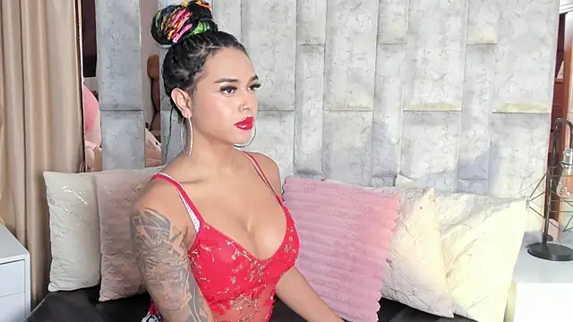 karol noa online show from 10.17.25