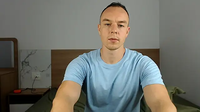 Snapshot of heilgarbest chatting on 10.16.25 heilgarbest online show from 10.16.25