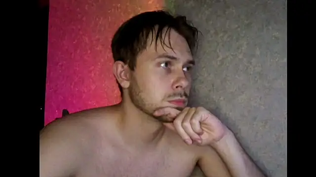 Snapshot of mike_peach chatting on 11.08.25 mike peach online show from 11.08.25