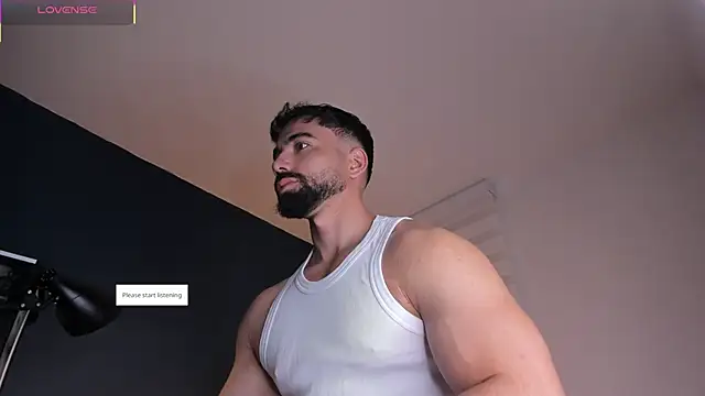 Snapshot of edrick_walton1 chatting on 10.20.25 edrick walton1 online show from 10.20.25