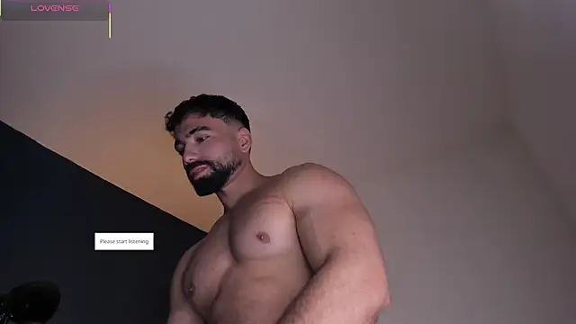 Snapshot of edrick_walton1 chatting on 10.21.25 edrick walton1 online show from 10.21.25