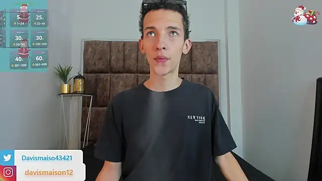 Maisondavis  online show from 12.14.24