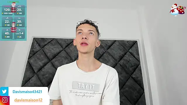 Maisondavis  online show from 12.23.24