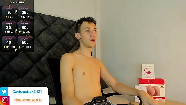 Maisondavis  online show from 01.20.25