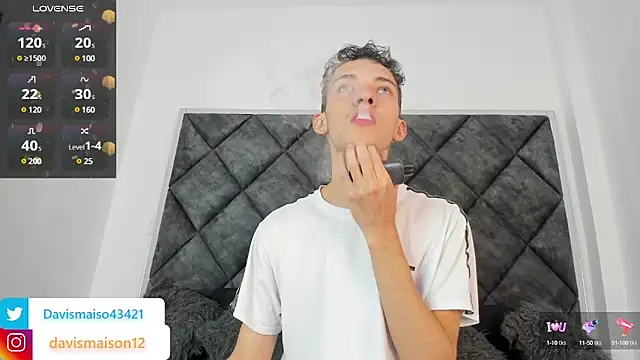 Maisondavis  online show from 01.22.25