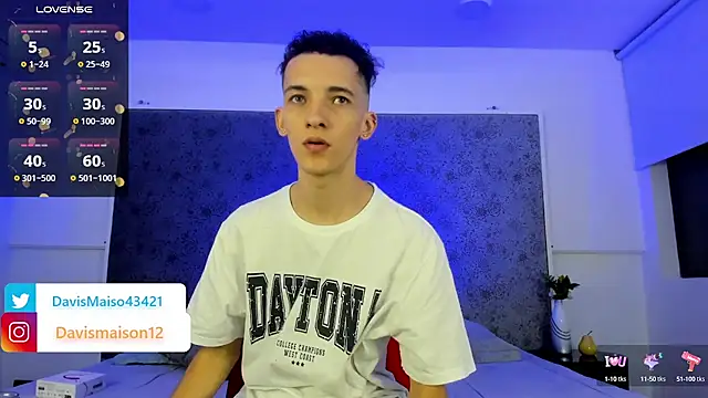 Maisondavis  online show from 02.06.25