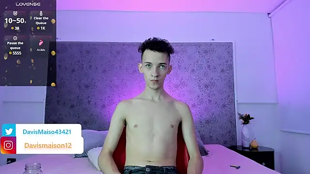 Maisondavis  online show from 02.12.25