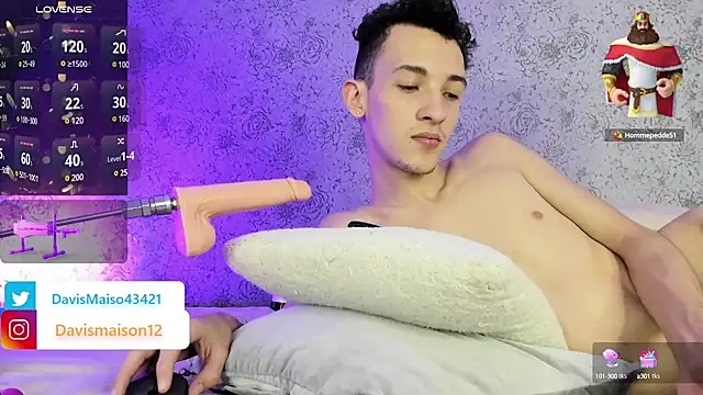 Maisondavis  online show from 02.27.25