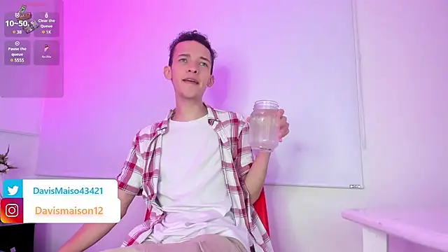 Maisondavis  online show from 03.20.25