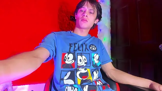 LilOwen  online show from 02.12.26