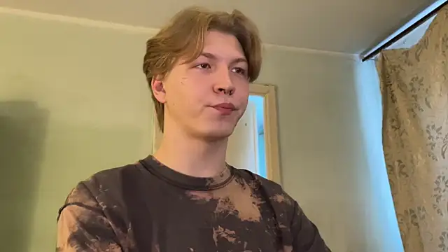 Snapshot of TheMikeSever chatting on 09.30.25 TheMikeSever online show from 09.30.25