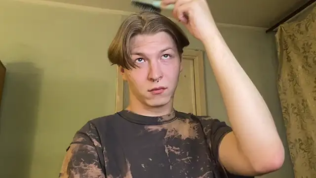 Snapshot of TheMikeSever chatting on 10.01.25 TheMikeSever online show from 10.01.25