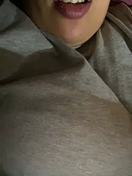 Snapshot of Samarr_9and chatting on 12.31.24 Samarr 9and online show from 12.31.24