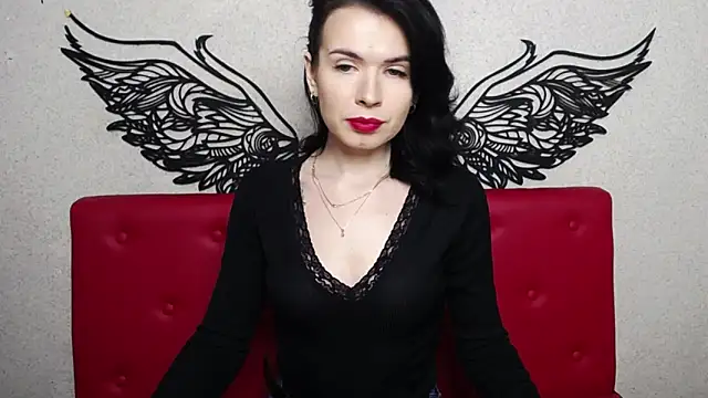 JasmineKouch online show from 02.04.25