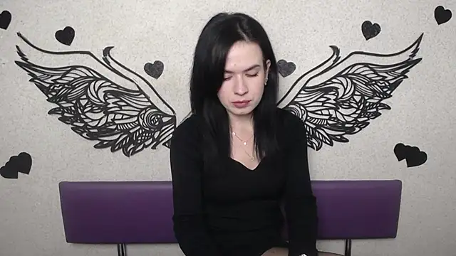 JasmineKouch online show from 10.09.25