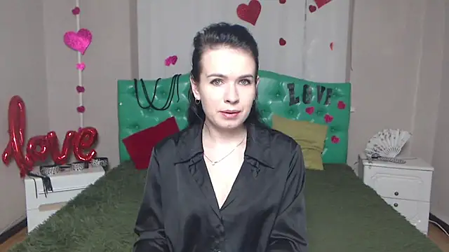 JasmineKouch online show from 12.04.25