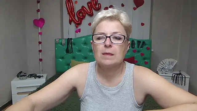 EmiliaGree online show from 09.26.25