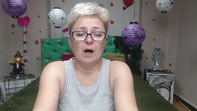 EmiliaGree online show from 11.03.25