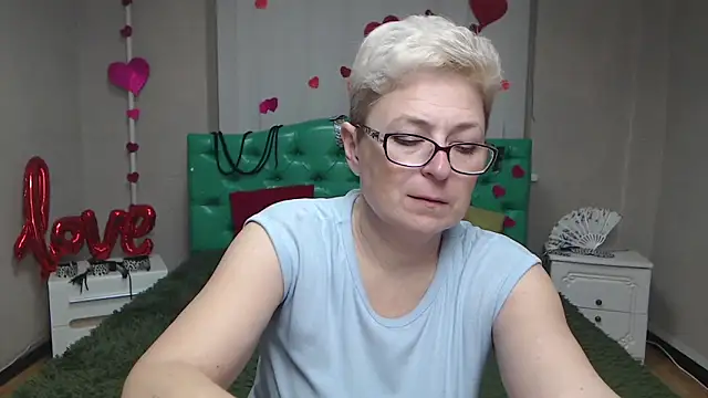 EmiliaGree online show from 11.26.25