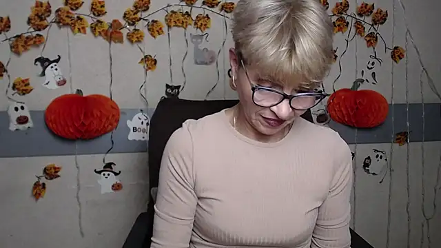 EllaBonito online show from 11.13.25