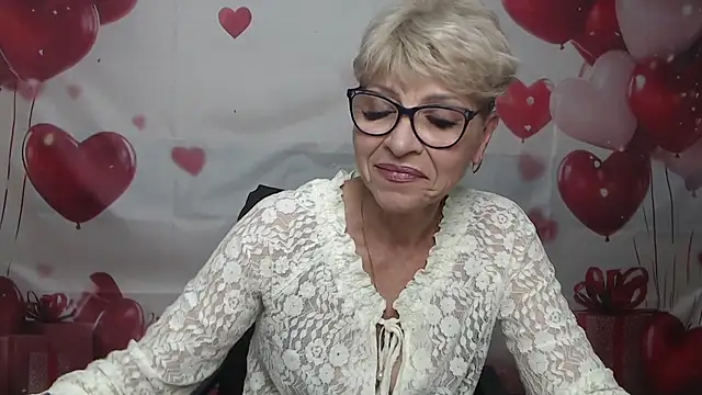 Snapshot of EllaBonito chatting on 07.09.26 EllaBonito online show from 07.09.26