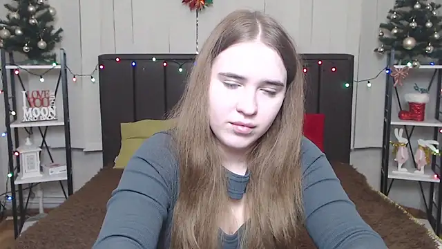 LauraHlot online show from 01.15.25
