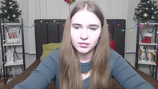 LauraHlot online show from 01.16.25