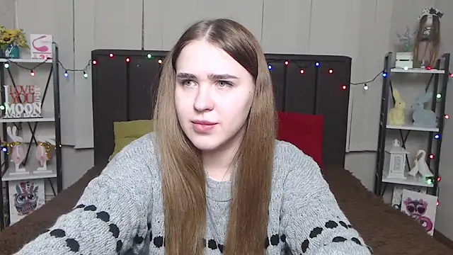 LauraHlot online show from 01.19.25
