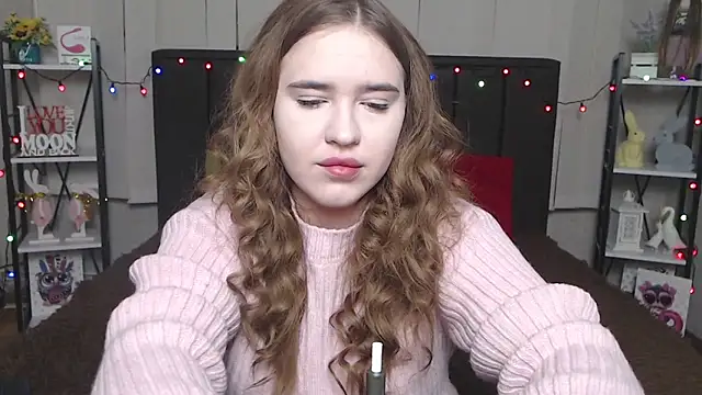 LauraHlot online show from 01.20.25