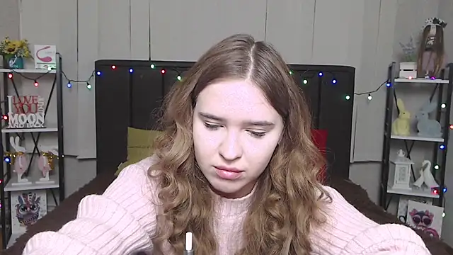 LauraHlot online show from 01.20.25