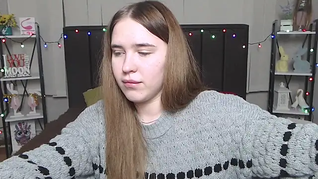 LauraHlot online show from 01.24.25