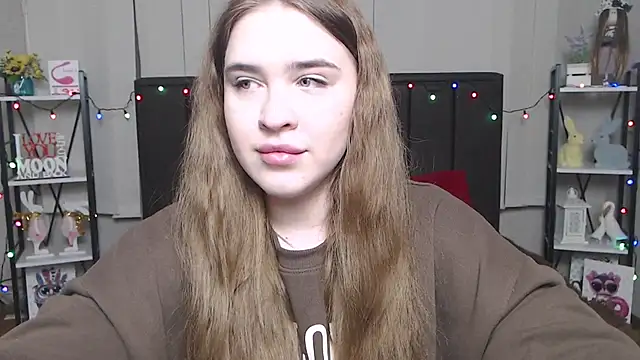LauraHlot online show from 01.25.25