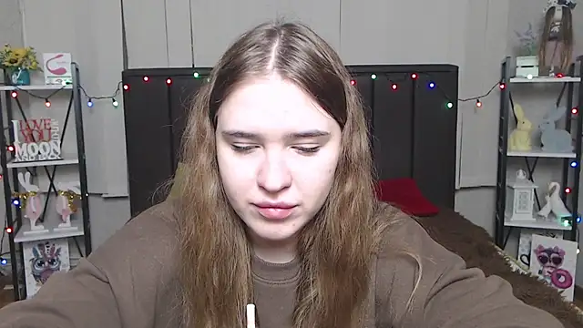 LauraHlot online show from 01.25.25