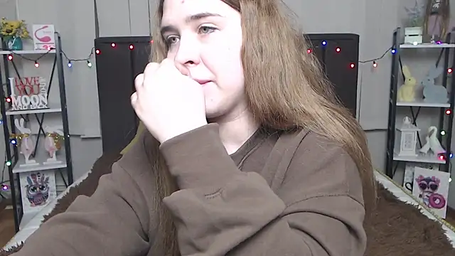 LauraHlot online show from 01.26.25