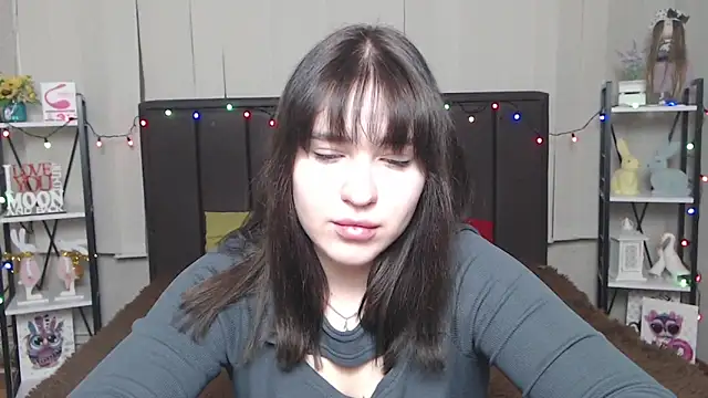 LauraHlot online show from 01.28.25