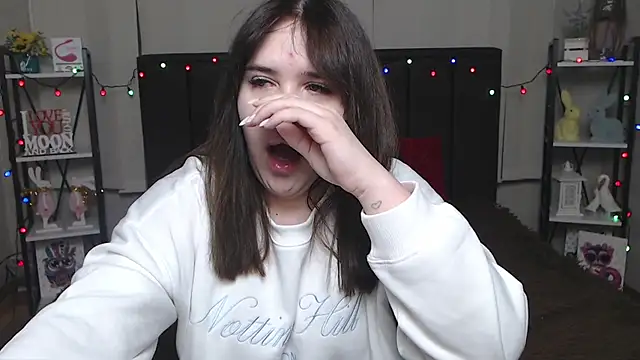 LauraHlot online show from 02.09.25