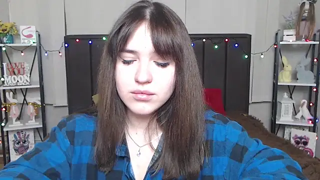 LauraHlot online show from 02.11.25