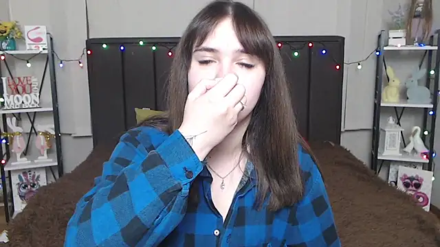 LauraHlot online show from 02.11.25