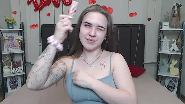 LauraHlot online show from 04.01.26