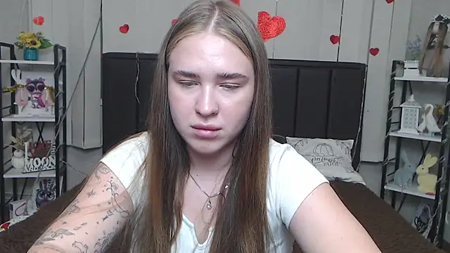 Snapshot of LauraHlot chatting on 07.10.26 LauraHlot online show from 07.10.26