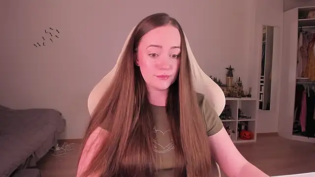 WalkingGirl online show from 12.01.25