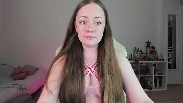 WalkingGirl online show from 02.14.26