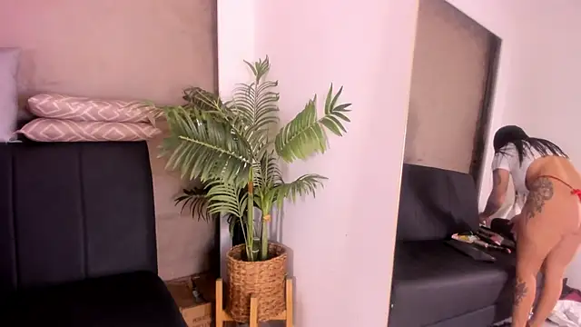 Snapshot of Sofia__rivera chatting on 04.30.26 Sofia rivera online show from 04.30.26