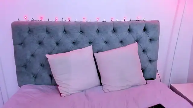 Camiila Osorio online show from 01.22.25