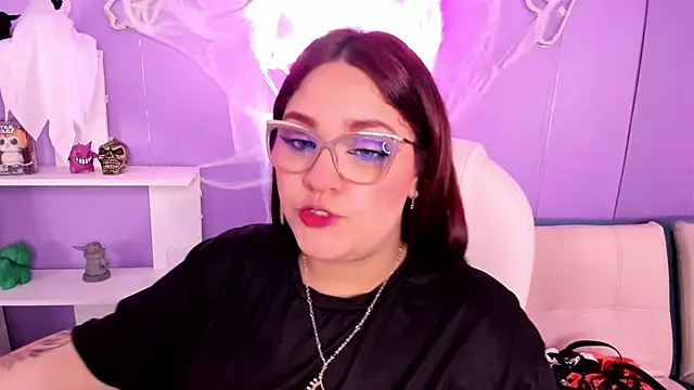 Camiila Osorio online show from 10.20.25