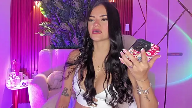 Snapshot of foxxxmegan chatting on 02.27.26 foxxxmegan online show from 02.27.26