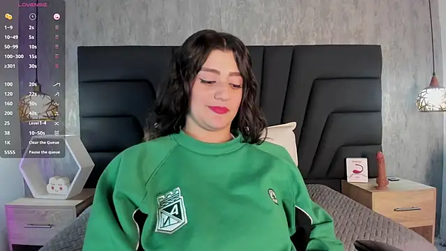 SARA STONE17 online show from 01.14.25