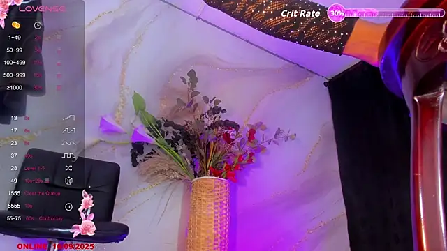 Snapshot of Karla-Ebony chatting on 09.16.25 Karla-Ebony online show from 09.16.25